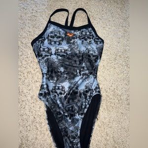 Arena Size 30 Women’s Challenge Back